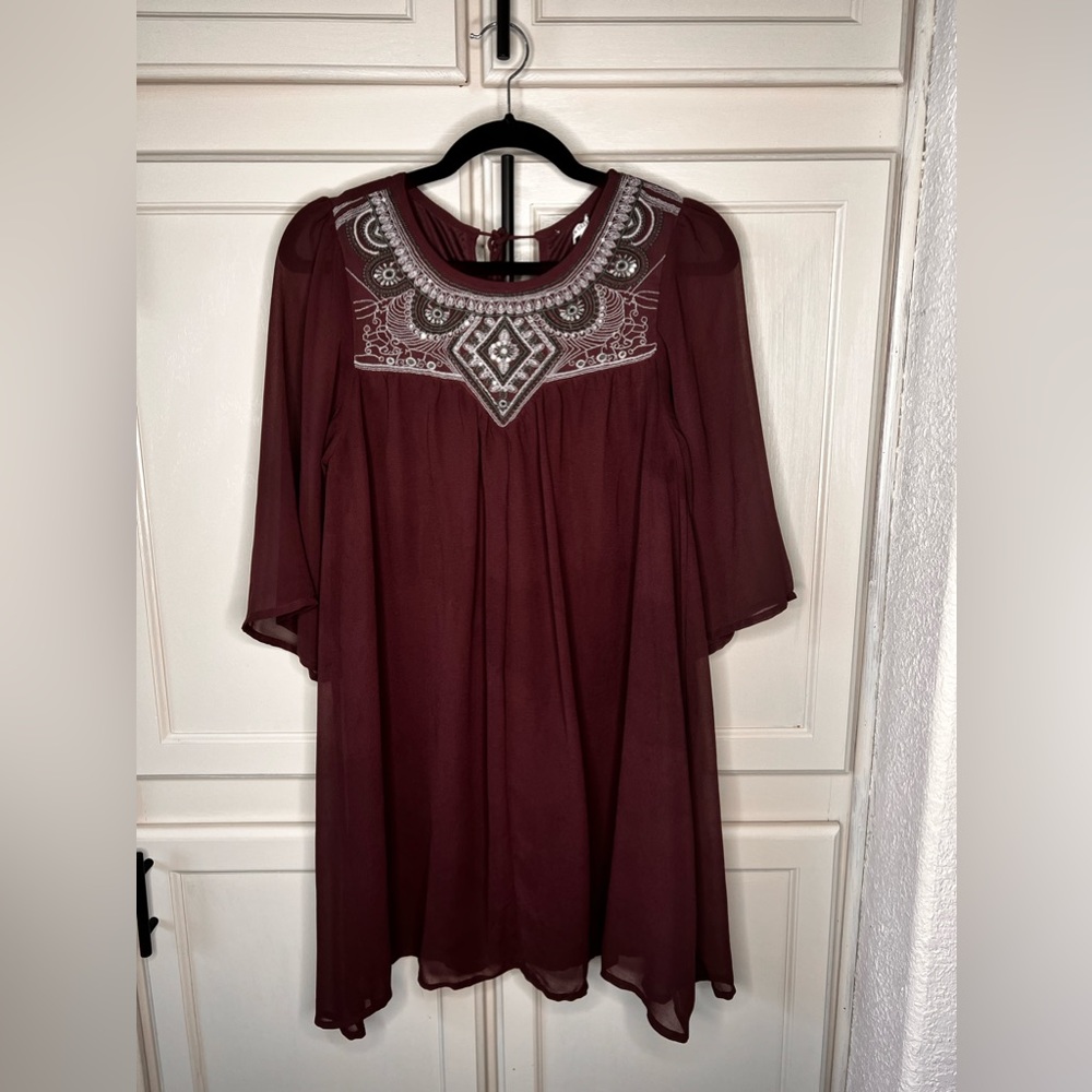 En Crème Burgundy/Merlot Dress
